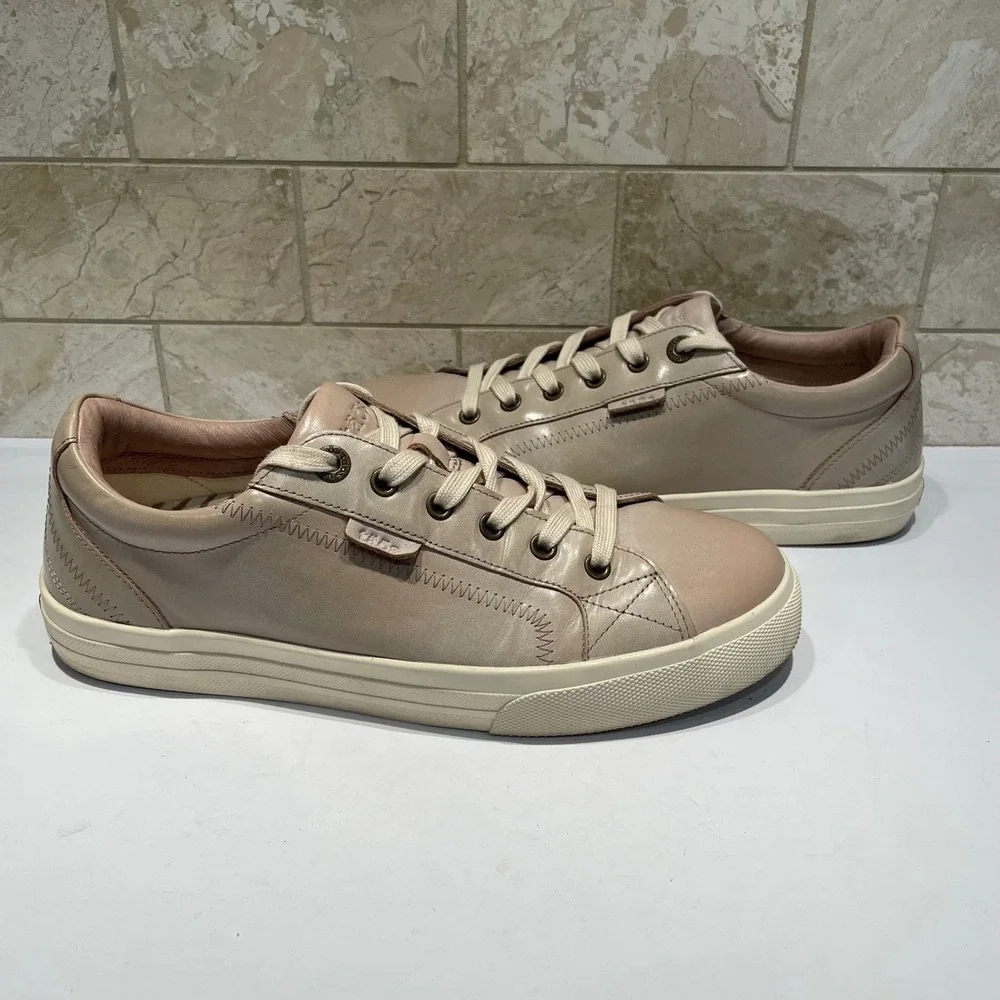 Taos Plim Soul Lux Leather Sneakers Womens 10 Taupe Tan Low Top PLX-13994A EUC